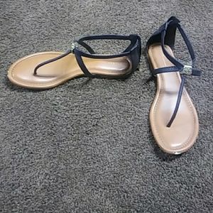 Bcbg thong sandals sz 10